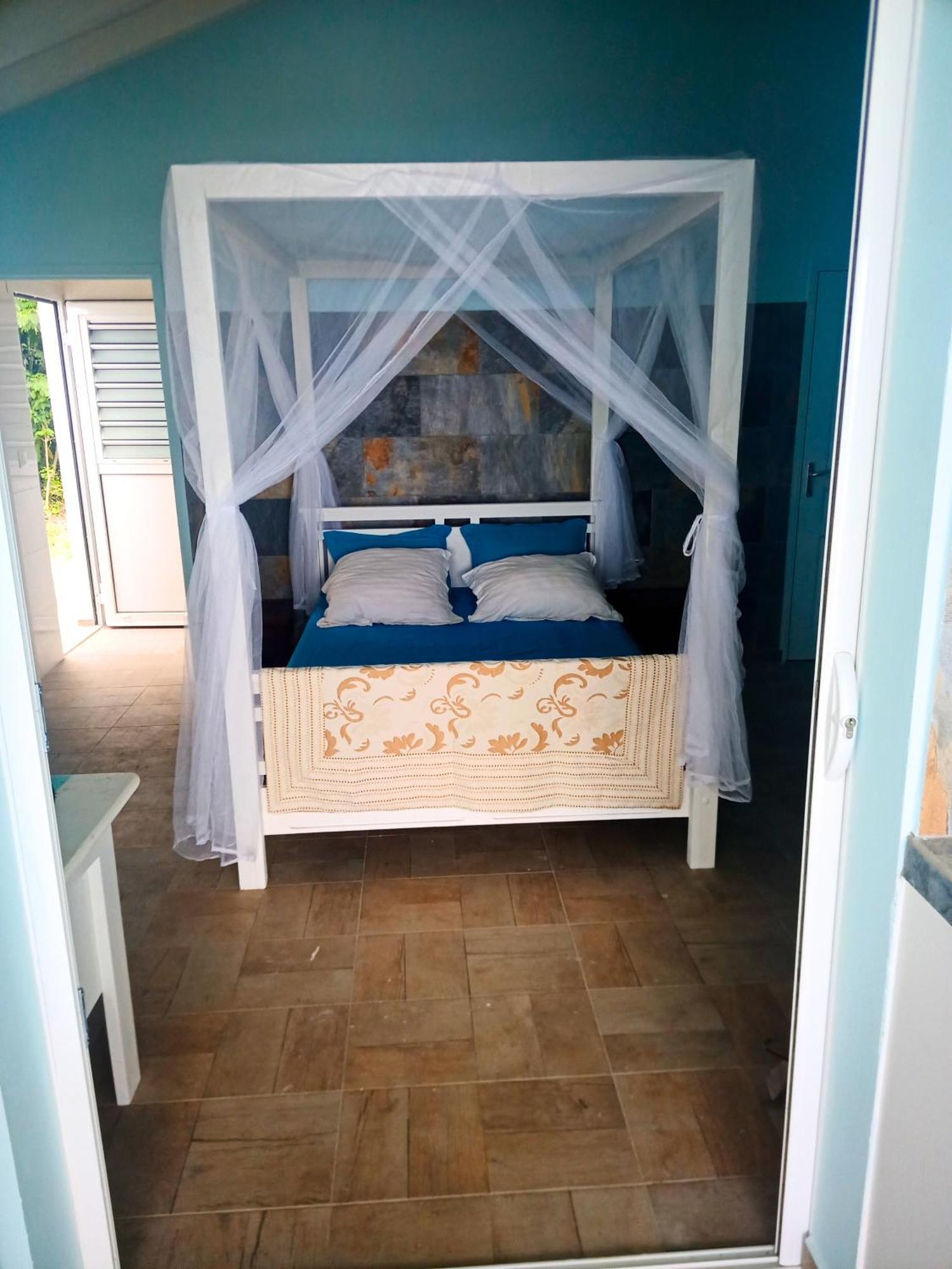 Aux Colibris Amoureux : Loft De Standing Avec Vue Mer Grand-Bourg  Exterior foto